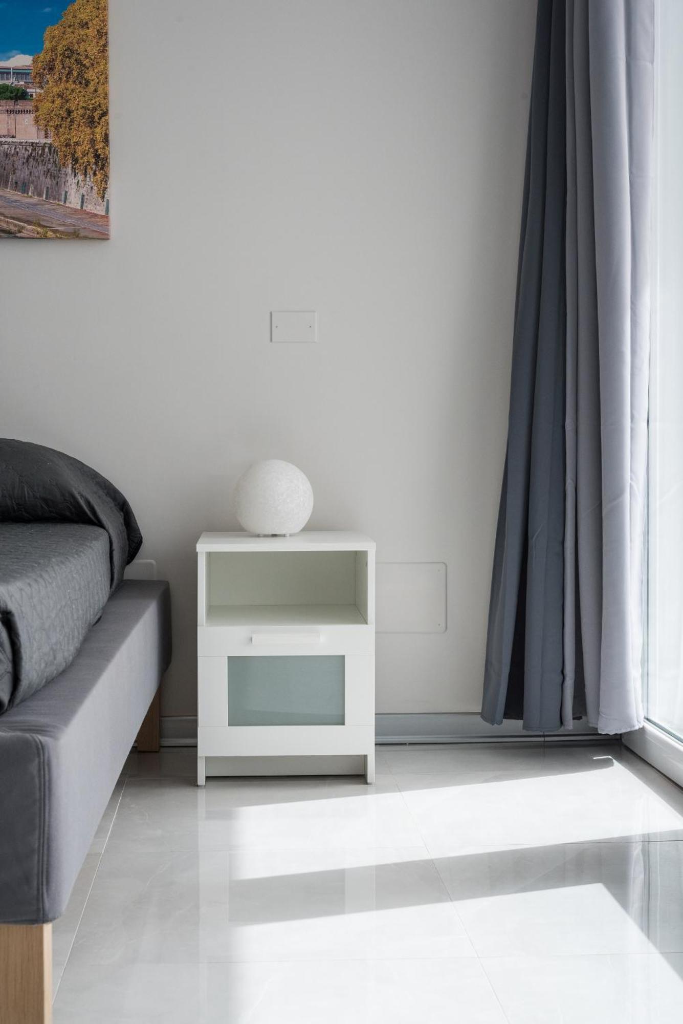 Travelershome Ciampino Airport Guesthouse 600M To Airport Exterior photo